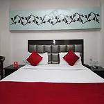Oyo 464 Hotel Lotus Palace