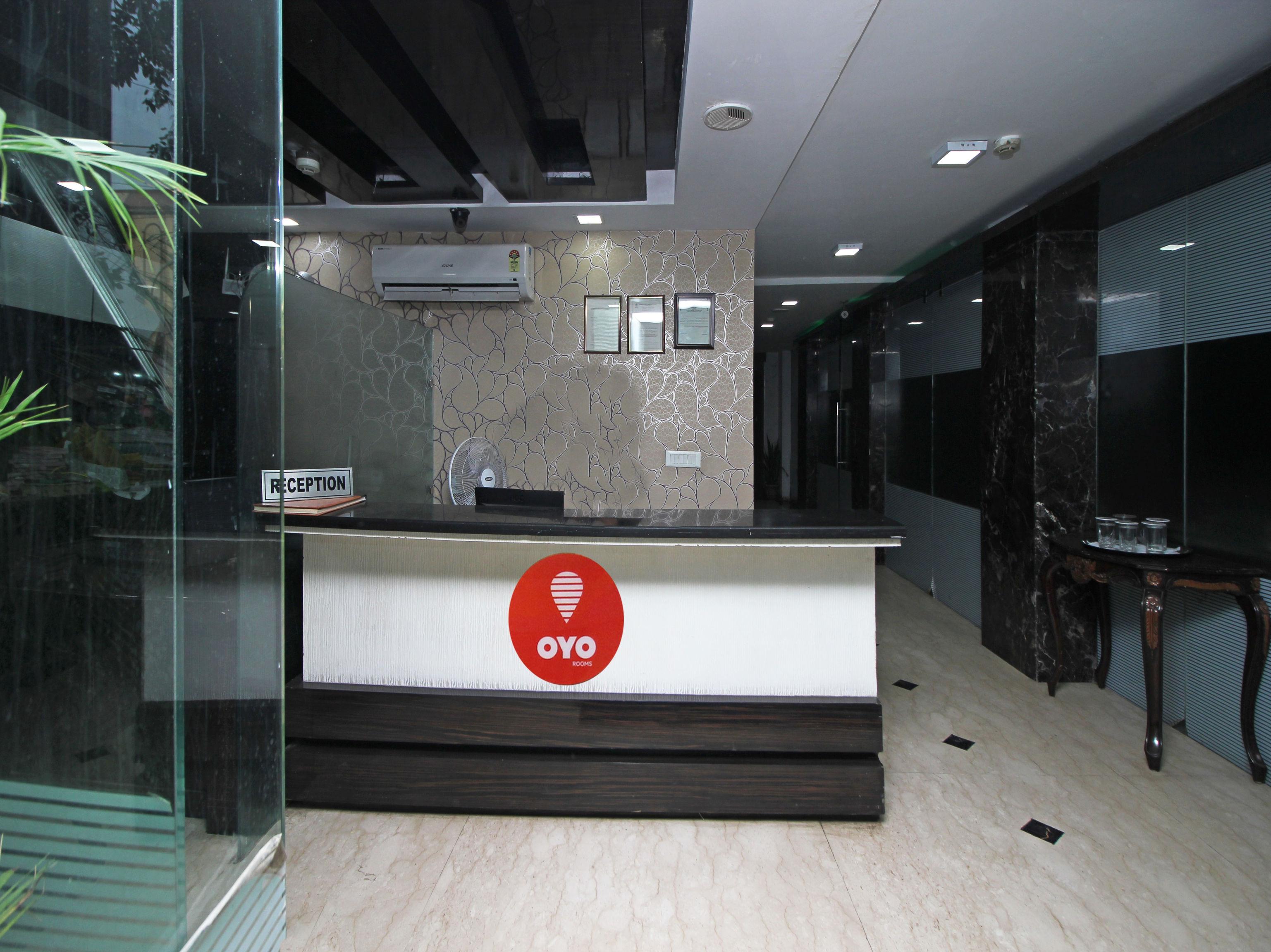 Oyo 464 Lotus Palace 3*