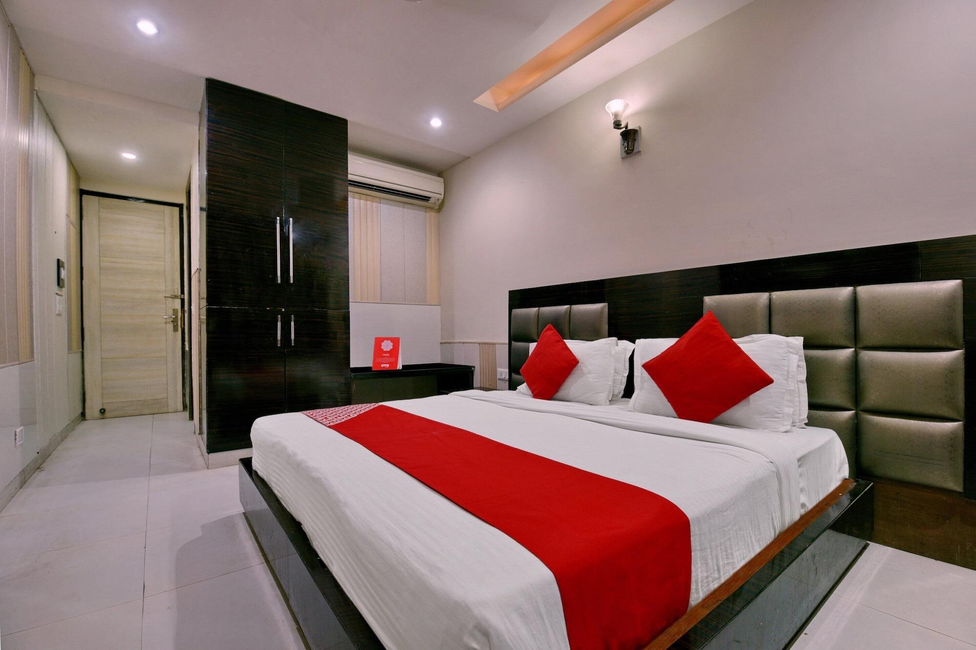 Hotel Oyo 464 Lotus Palace New Delhi