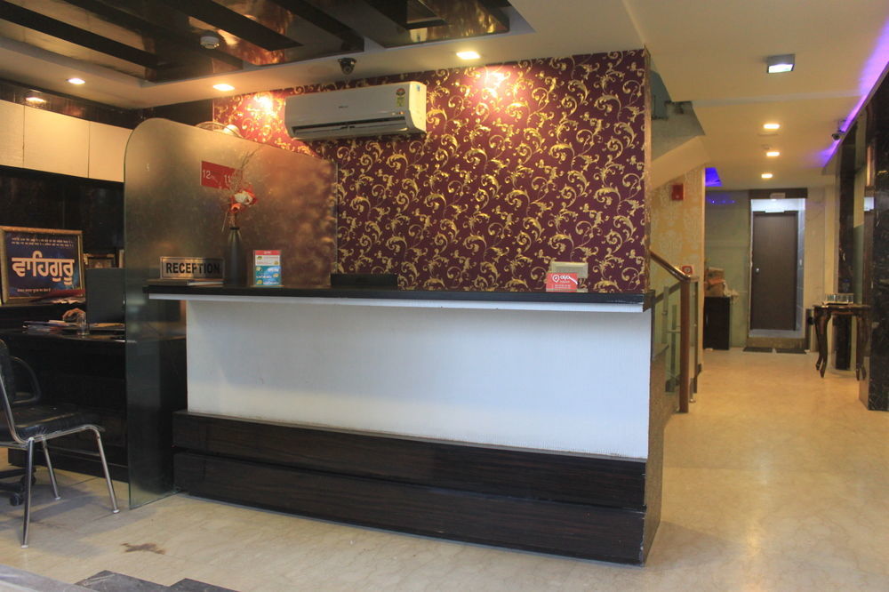 Oyo 464 Lotus Palace 3*
