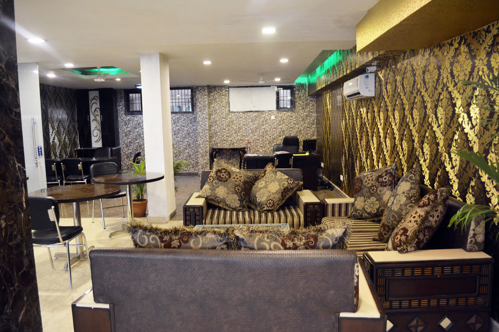 Hotel Oyo 464 Lotus Palace New Delhi